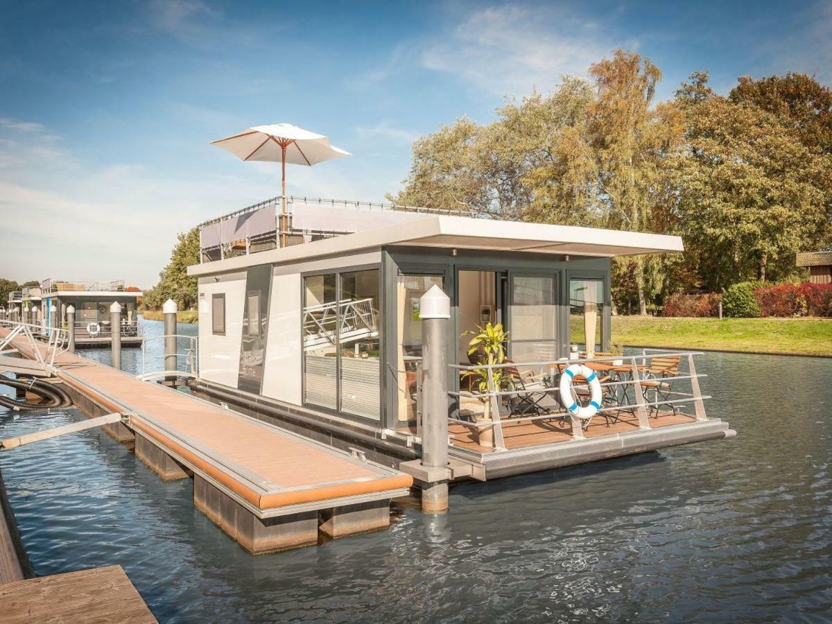 ホテル Hausboot In バート・ベーダーケーザー エクステリア 写真